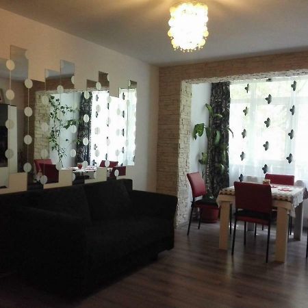 Apartament Ela Elegance Apartamento Orşova Exterior foto