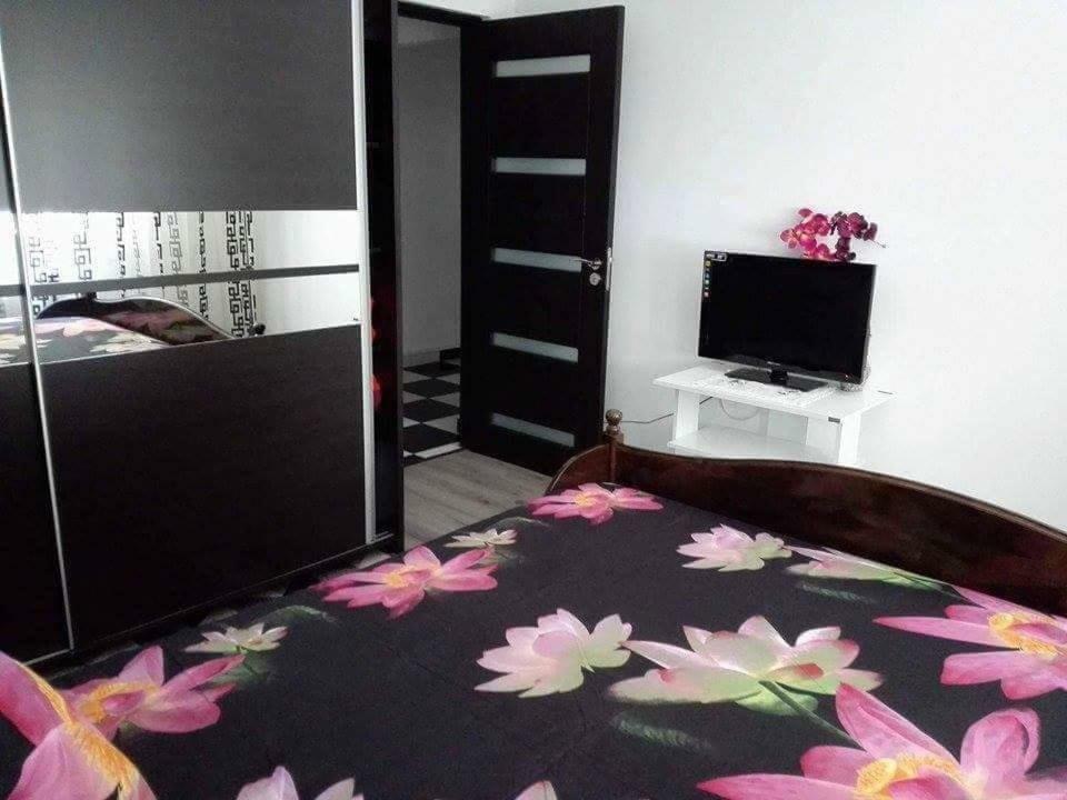 Apartament Ela Elegance Apartamento Orşova Exterior foto